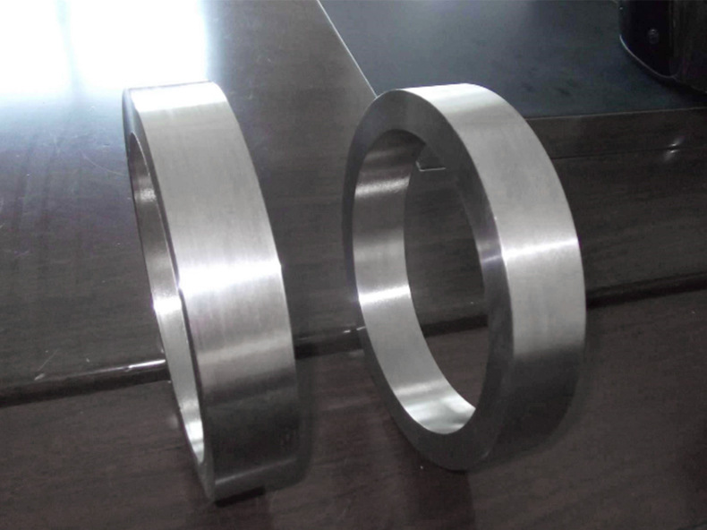 Selecting Your Perfect Titanium Ring: A Guide to Grades and Finishes